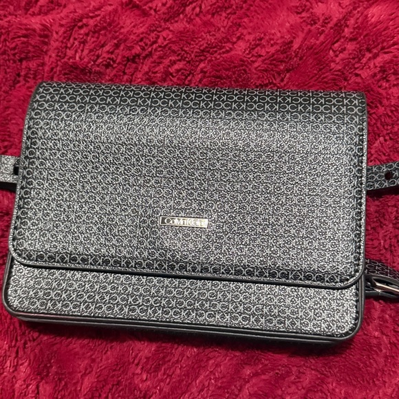 Calvin Klein belt Monogram Black and White Bag - Picture 1 of 6